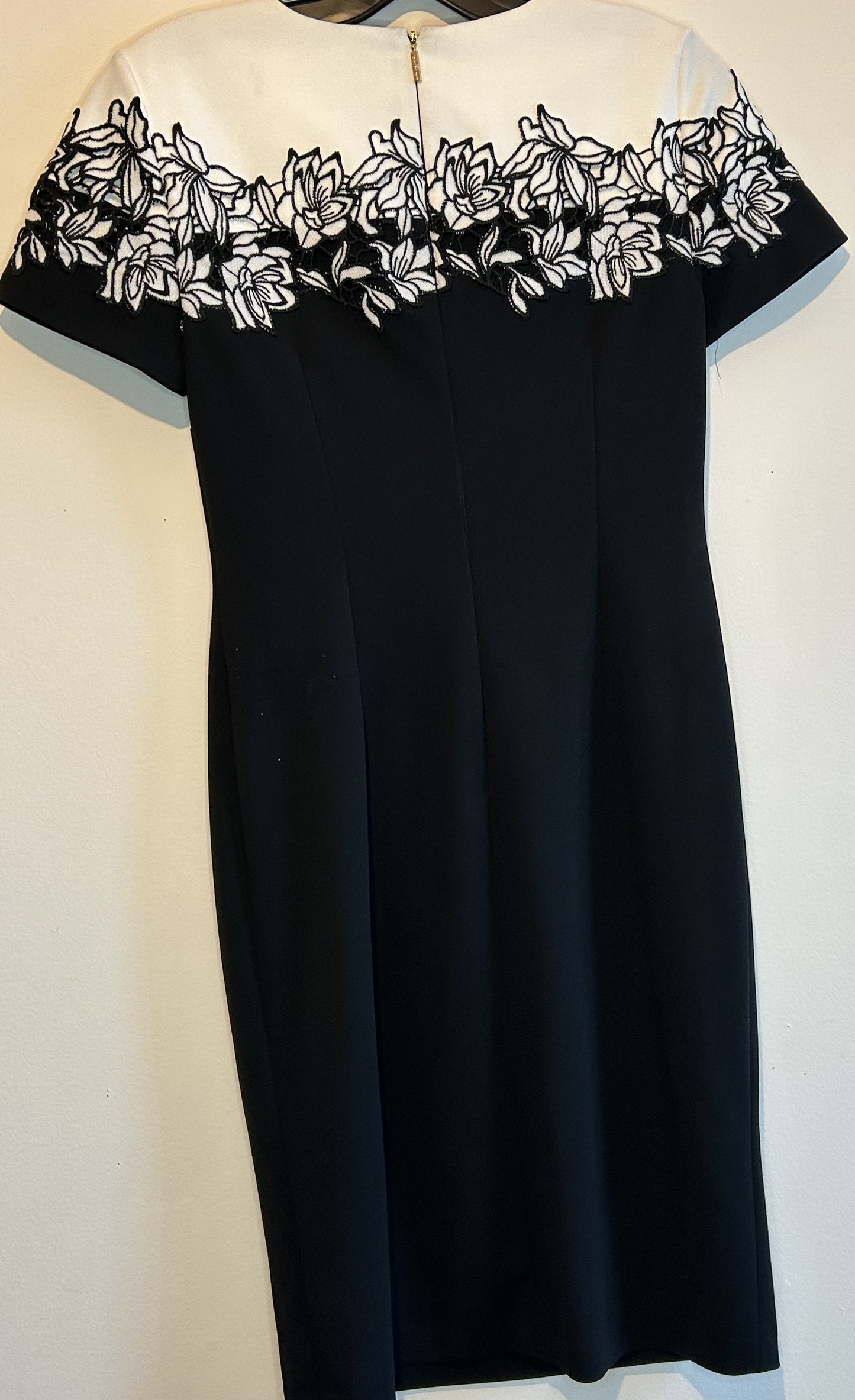 Robe KARL LAGERFELD Taille/Size - S